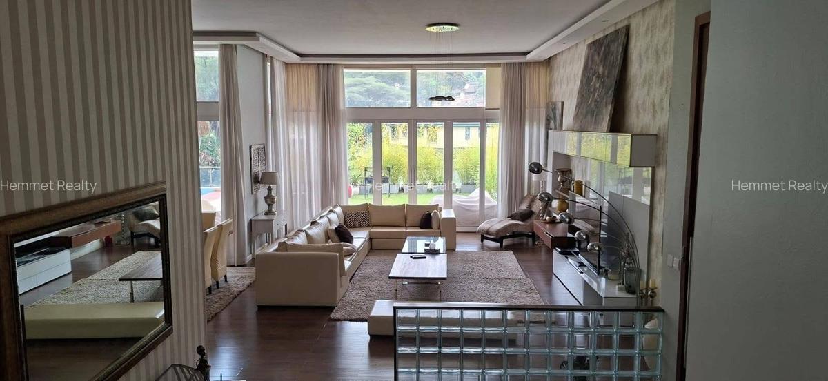 4 Bed Townhouse with En Suite in Spring Valley - 13