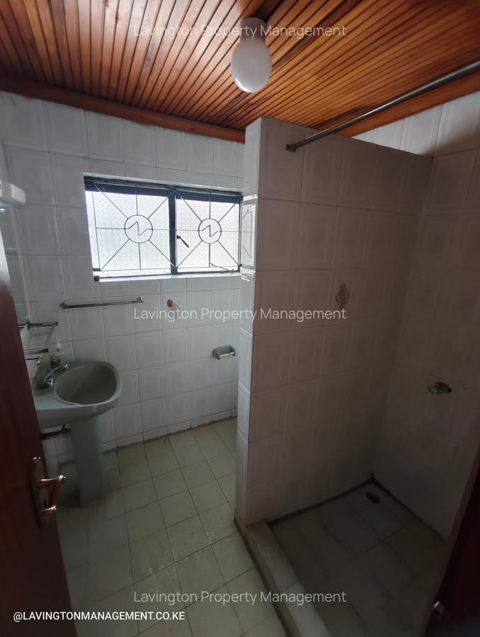 4 Bed Townhouse with En Suite at Lavington Green - 13