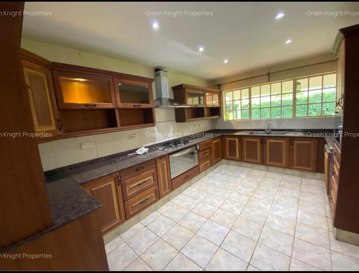 Serviced 5 Bed Apartment with En Suite in Lavington - 8