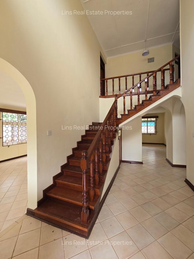 4 Bed Townhouse with En Suite in Lavington - 3