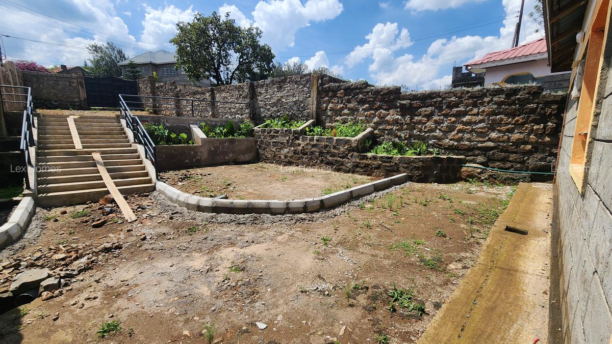 3 Bed House with En Suite at Rimpa Road - 4