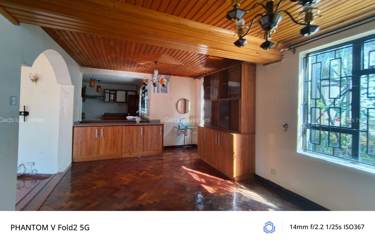 5 Bed Villa with En Suite at Runda - 10