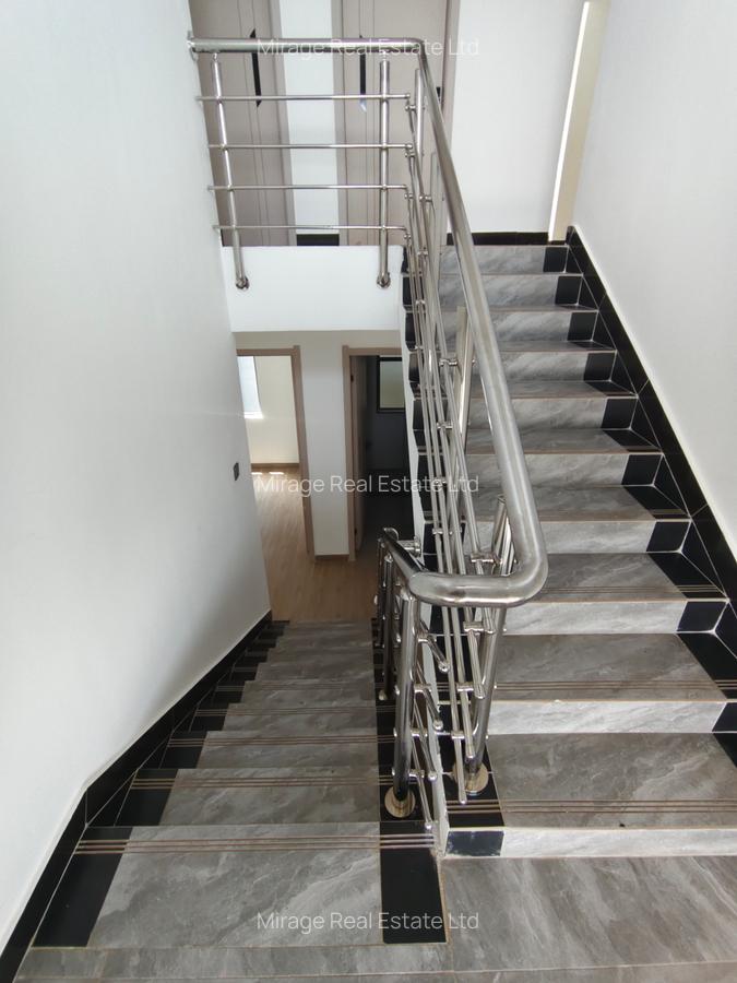 5 Bed Apartment with Swimming Pool in Kilimani - 14