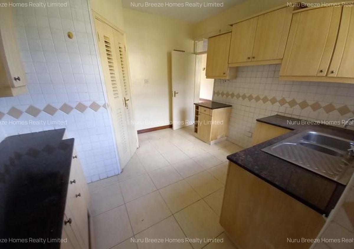 3 Bed Apartment with En Suite in Rhapta Road - 3