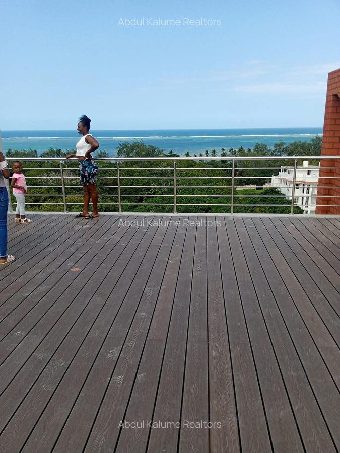 Serviced 3 Bed Apartment with En Suite at Shanzu - 16