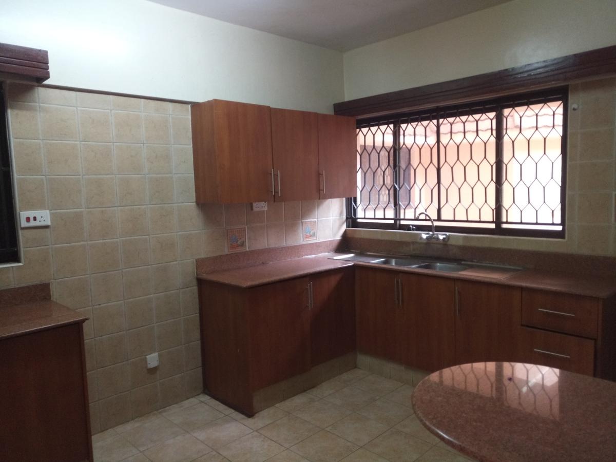 3 Bed Apartment with En Suite at Rhapta Road Westlands. - 4