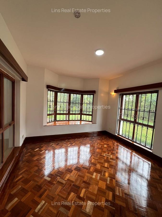 5 Bed Townhouse with En Suite in Runda - 3