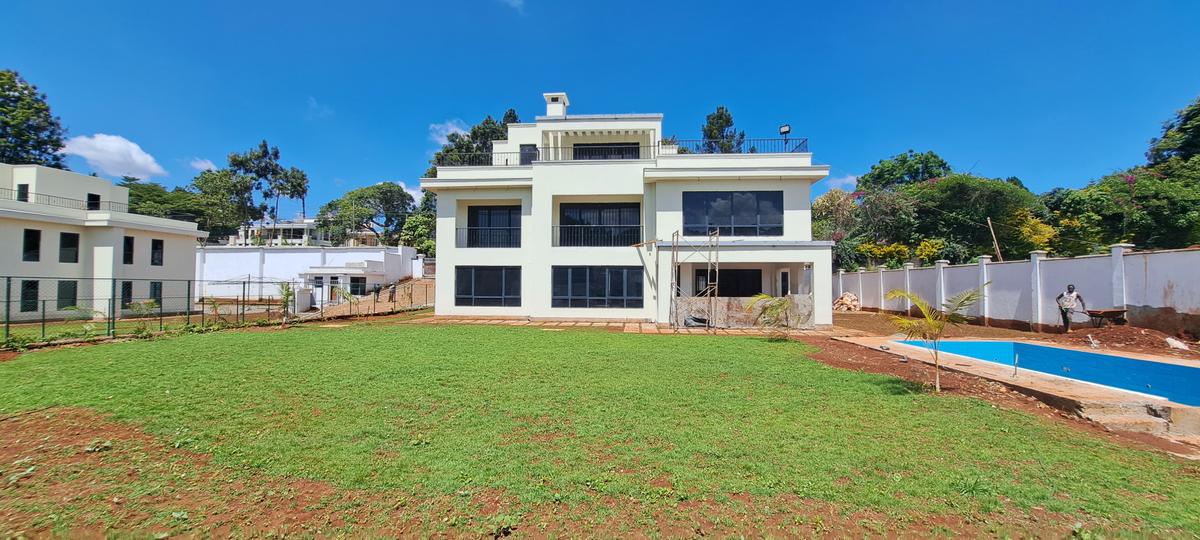 5 Bed Townhouse with En Suite at Loresho - 1