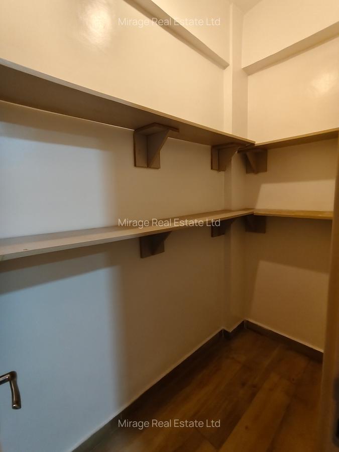 4 Bed Apartment with Swimming Pool in Parklands - 20