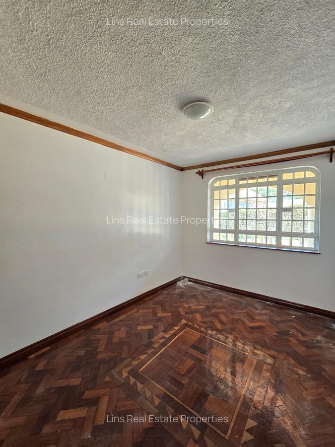 5 Bed House with En Suite in Nyari - 9