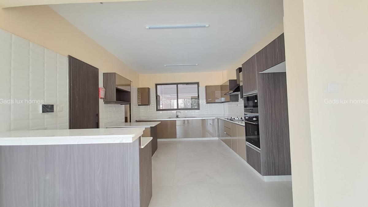 4 Bed Apartment with En Suite at General Mathenge - 1