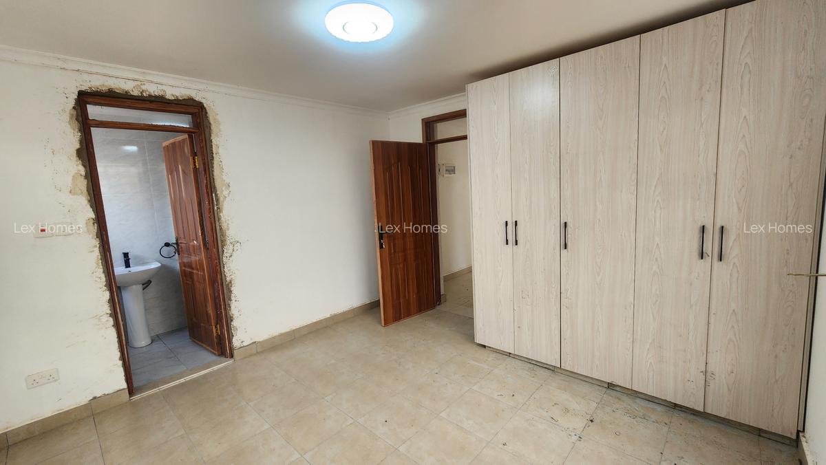4 Bed House with En Suite at Rimpa - 7