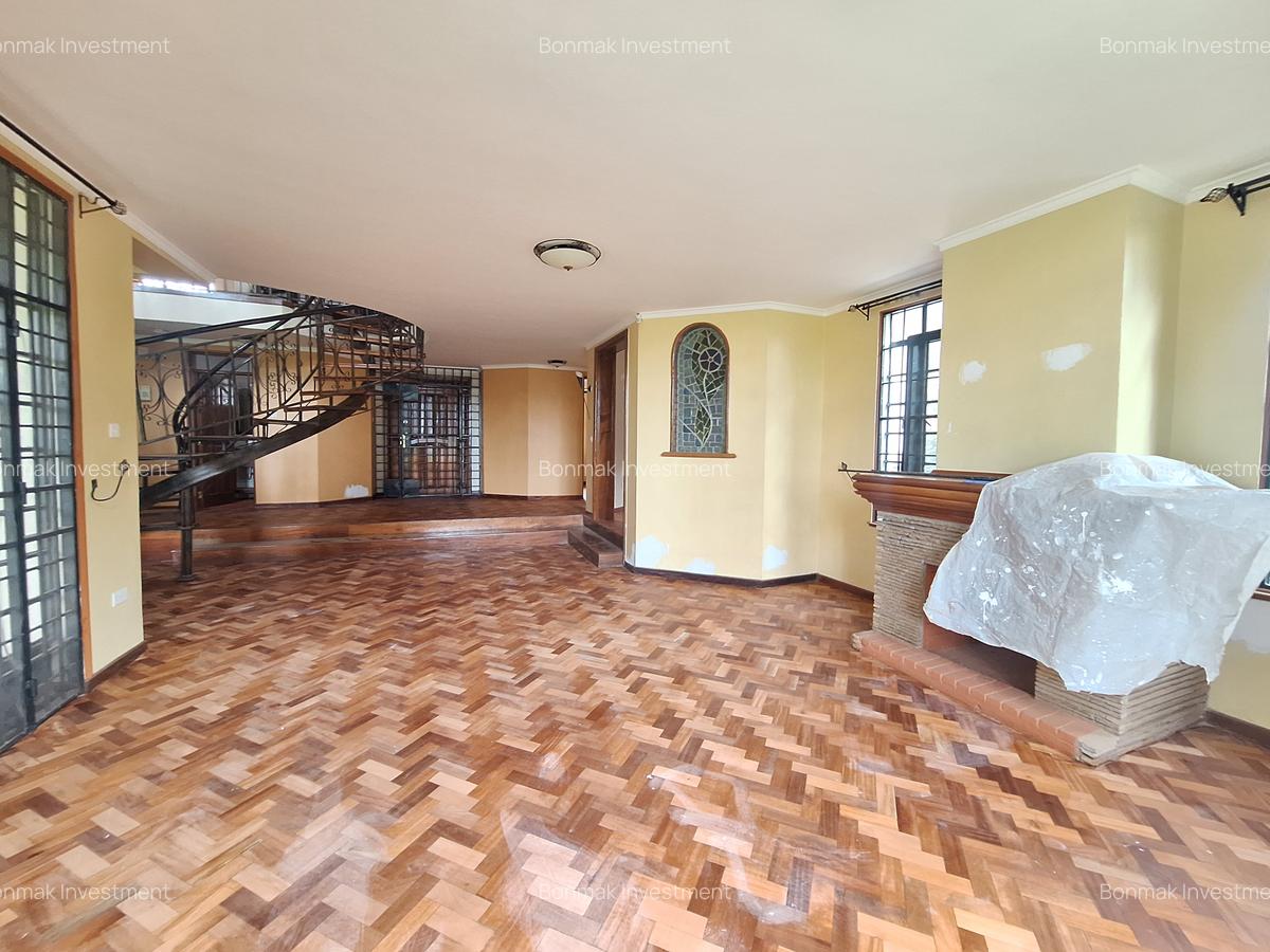 4 Bed Townhouse with En Suite at Runda Evergreen. - 5