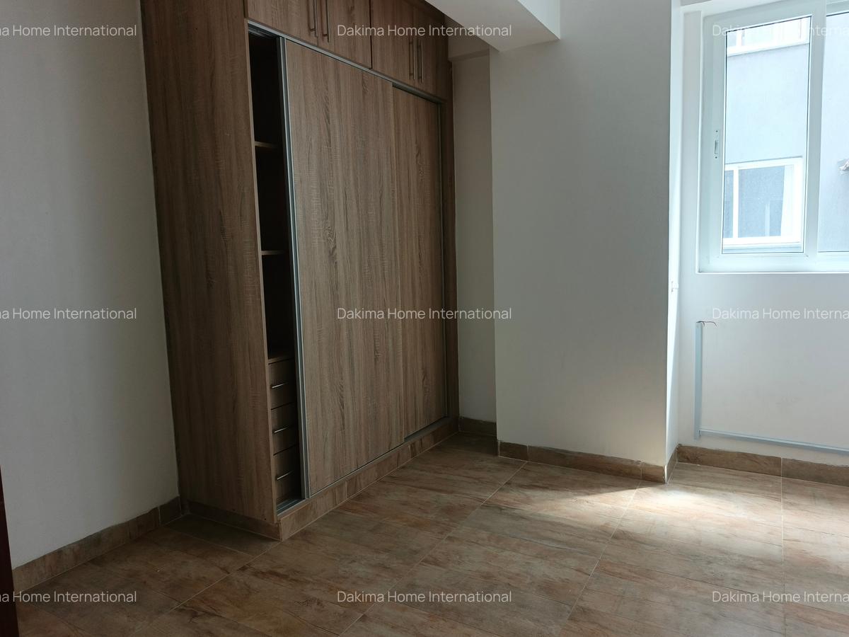 4 Bed Apartment with En Suite in Spring Valley - 13