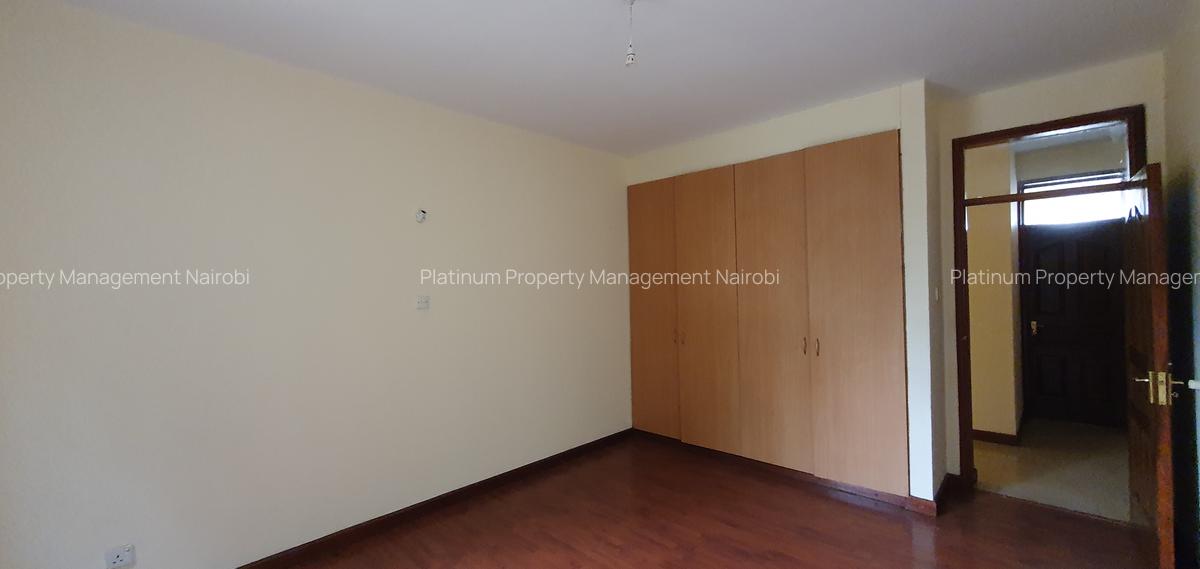 3 Bed Apartment with En Suite in Parklands - 16