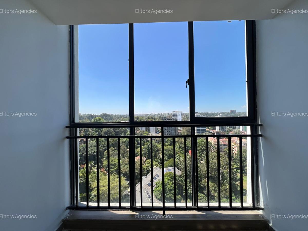 1 Bed Apartment with En Suite at Riverside Drive - 13