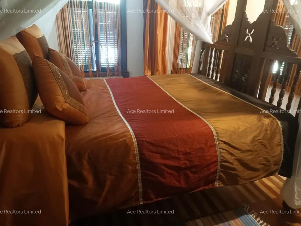 Furnished 65,700 ft² Commercial Property with Backup Generator at Rhapta Road - 19