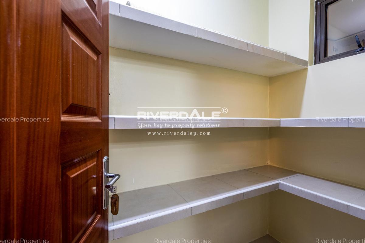 Furnished 2 Bed Apartment with En Suite in Parklands - 5