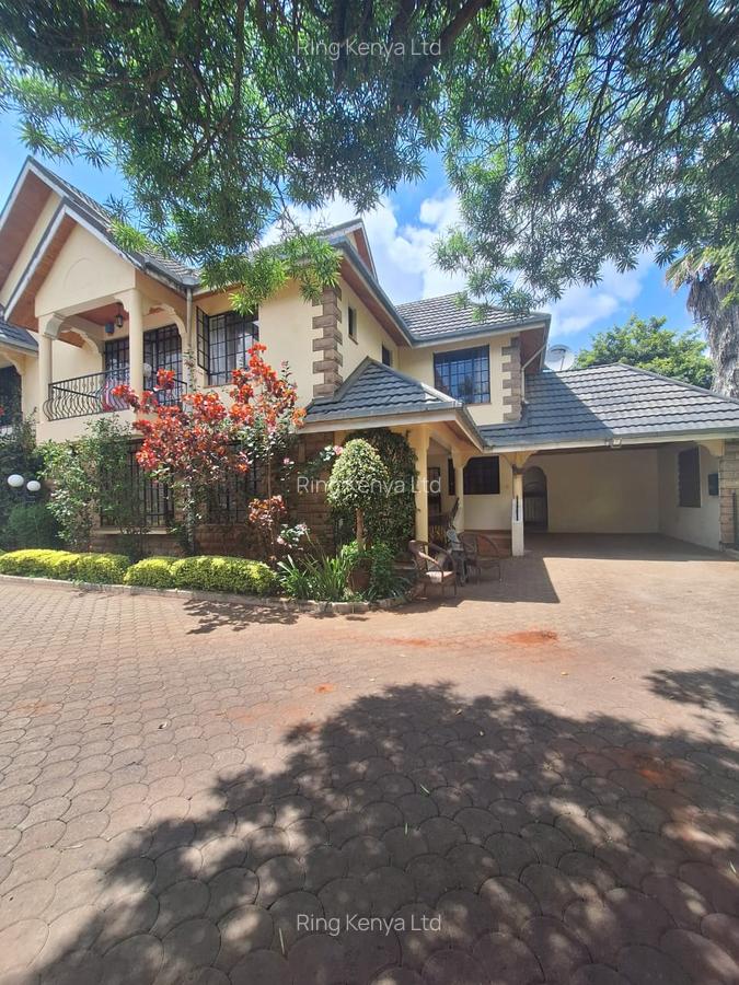 5 Bed Townhouse with En Suite in Lavington - 1