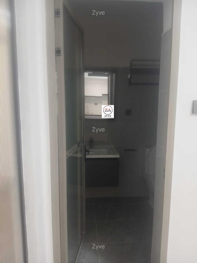 1 Bed Apartment with En Suite at Lavington - 6