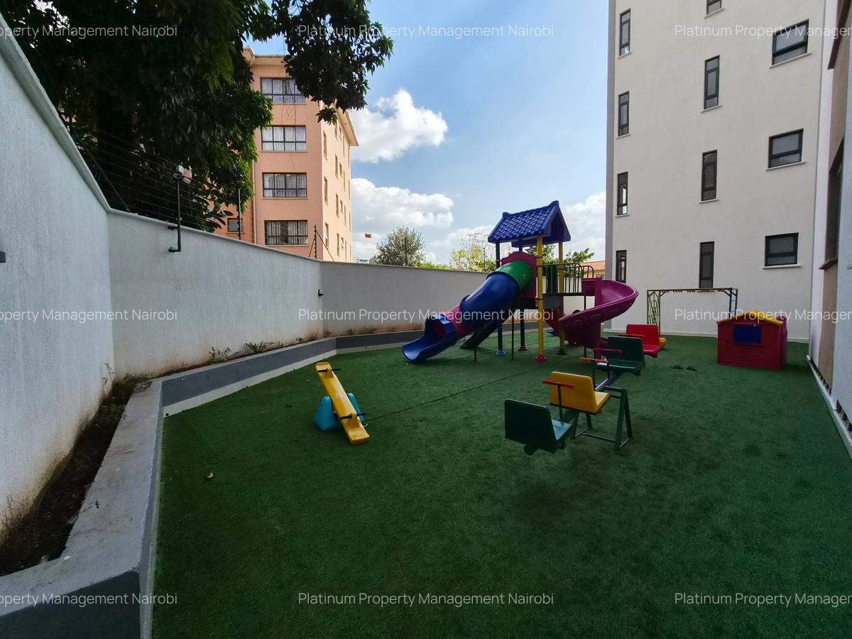 2 Bed Apartment with En Suite at Brookside Gardens - 18