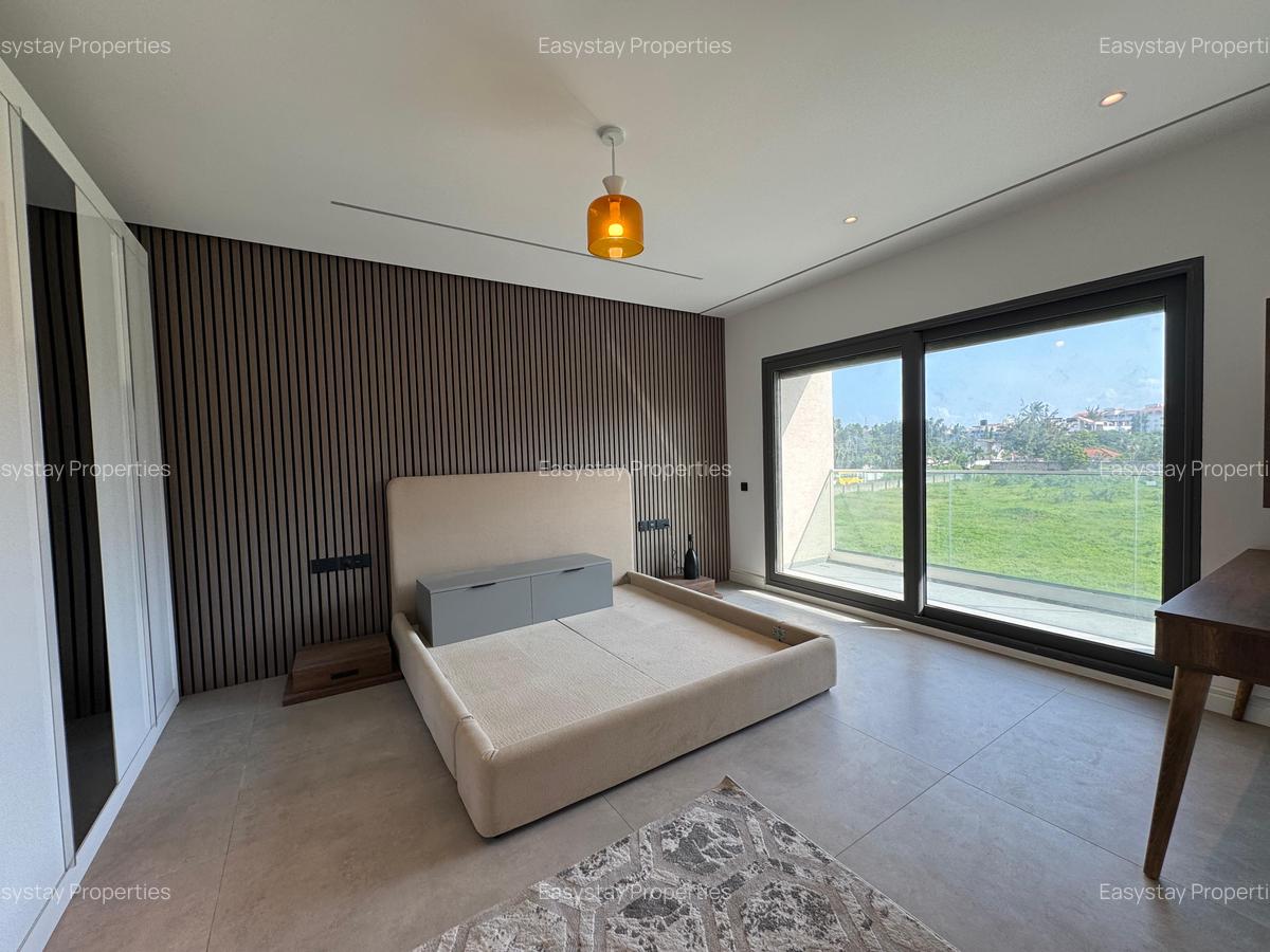 3 Bed Apartment with En Suite in Nyali Area - 2