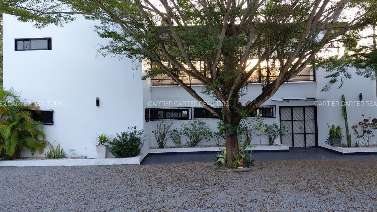4 Bed Villa with En Suite in Watamu - 8