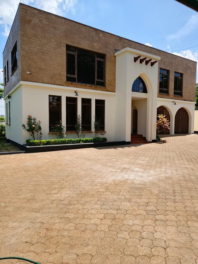 4 Bed House with En Suite at Runda - 5