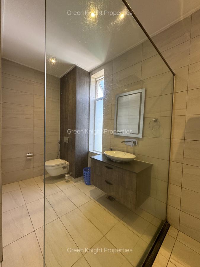 Serviced 2 Bed Apartment with En Suite in Westlands Area - 14