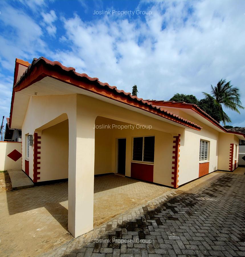 3 Bed Apartment with En Suite in Mombasa CBD - 2