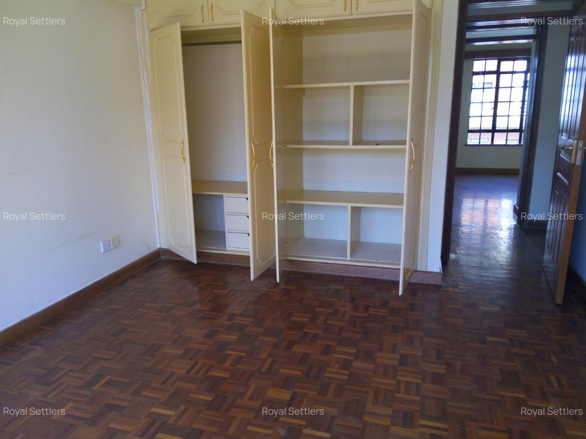 3 Bed Apartment with En Suite at Mwanzi Road - 10