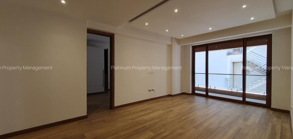 2 Bed Apartment with En Suite in Spring Valley - 3