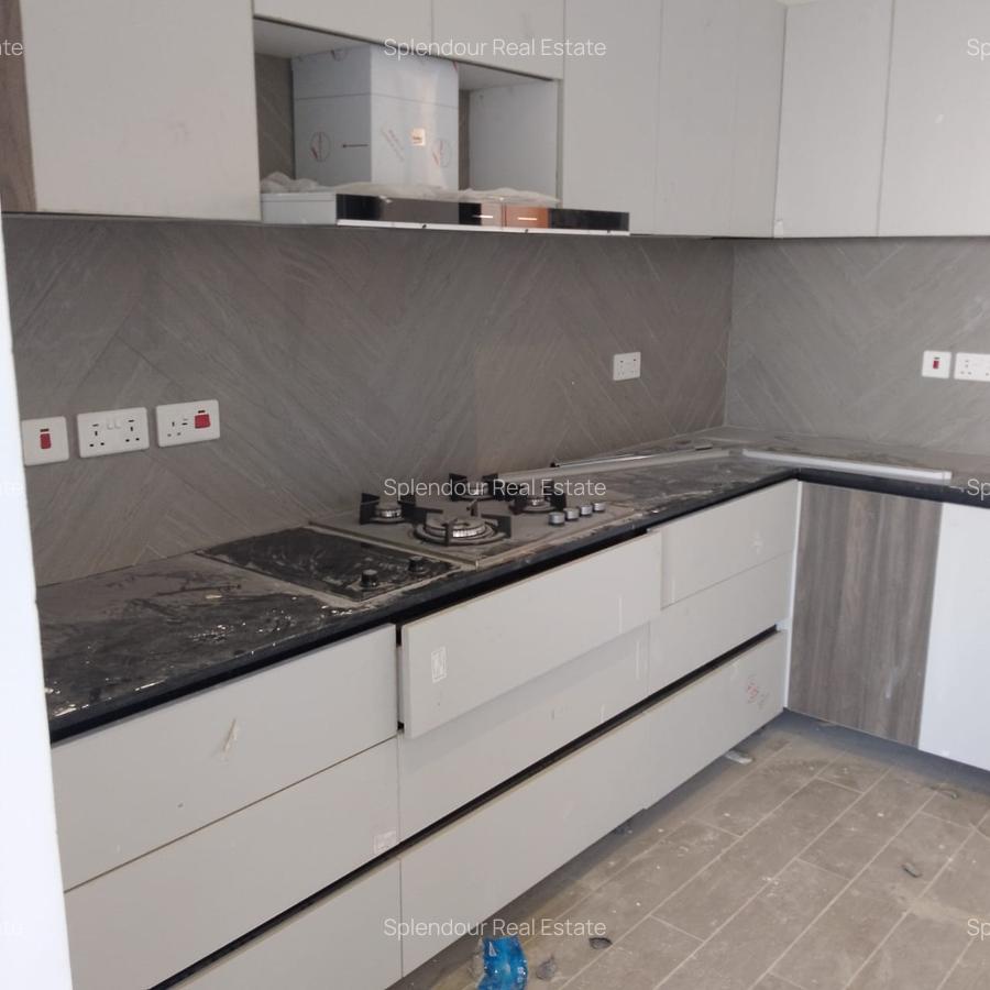 2 Bed Apartment with En Suite in Parklands - 3