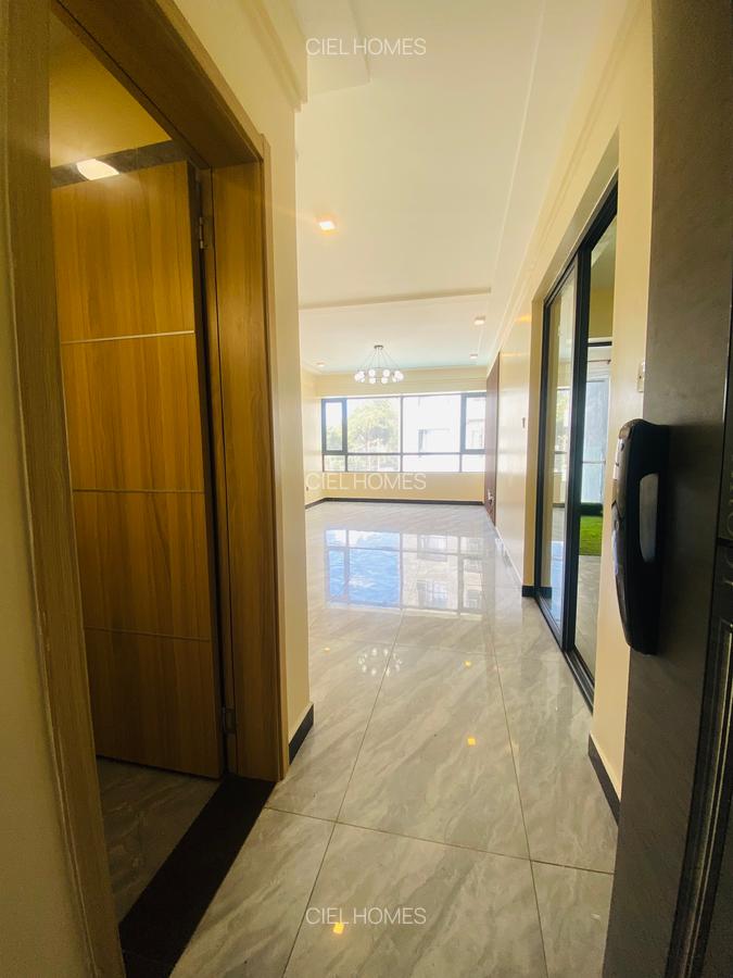 2 Bed Apartment with Swimming Pool at Wood Avenue - 6