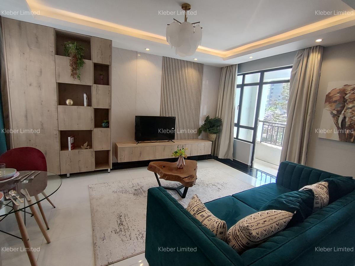 1 Bed Apartment with En Suite in Parklands - 2