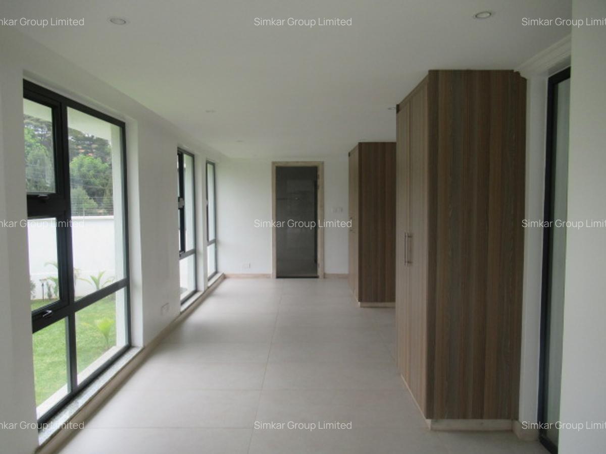 5 Bed House with En Suite at Runda - 16