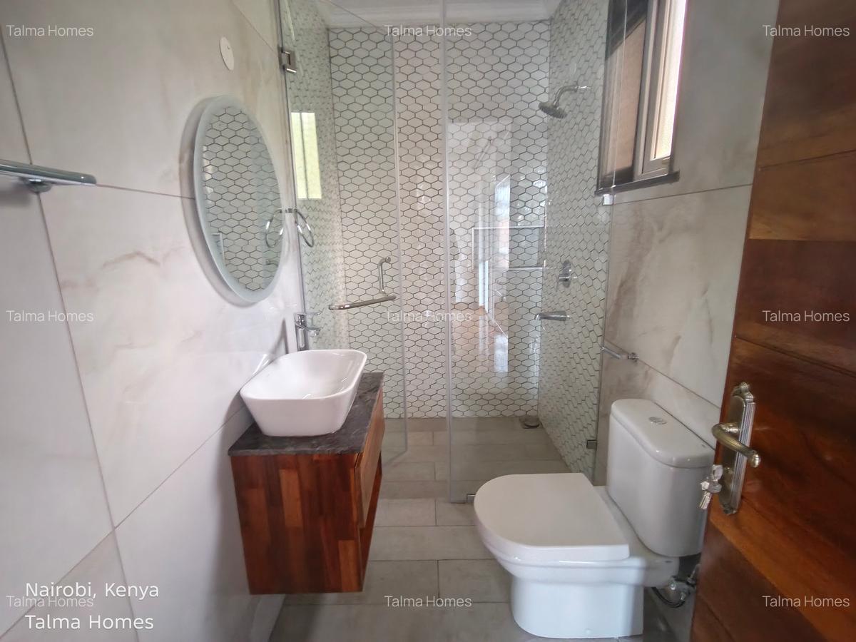 6 Bed Townhouse with En Suite at Lavington - 20