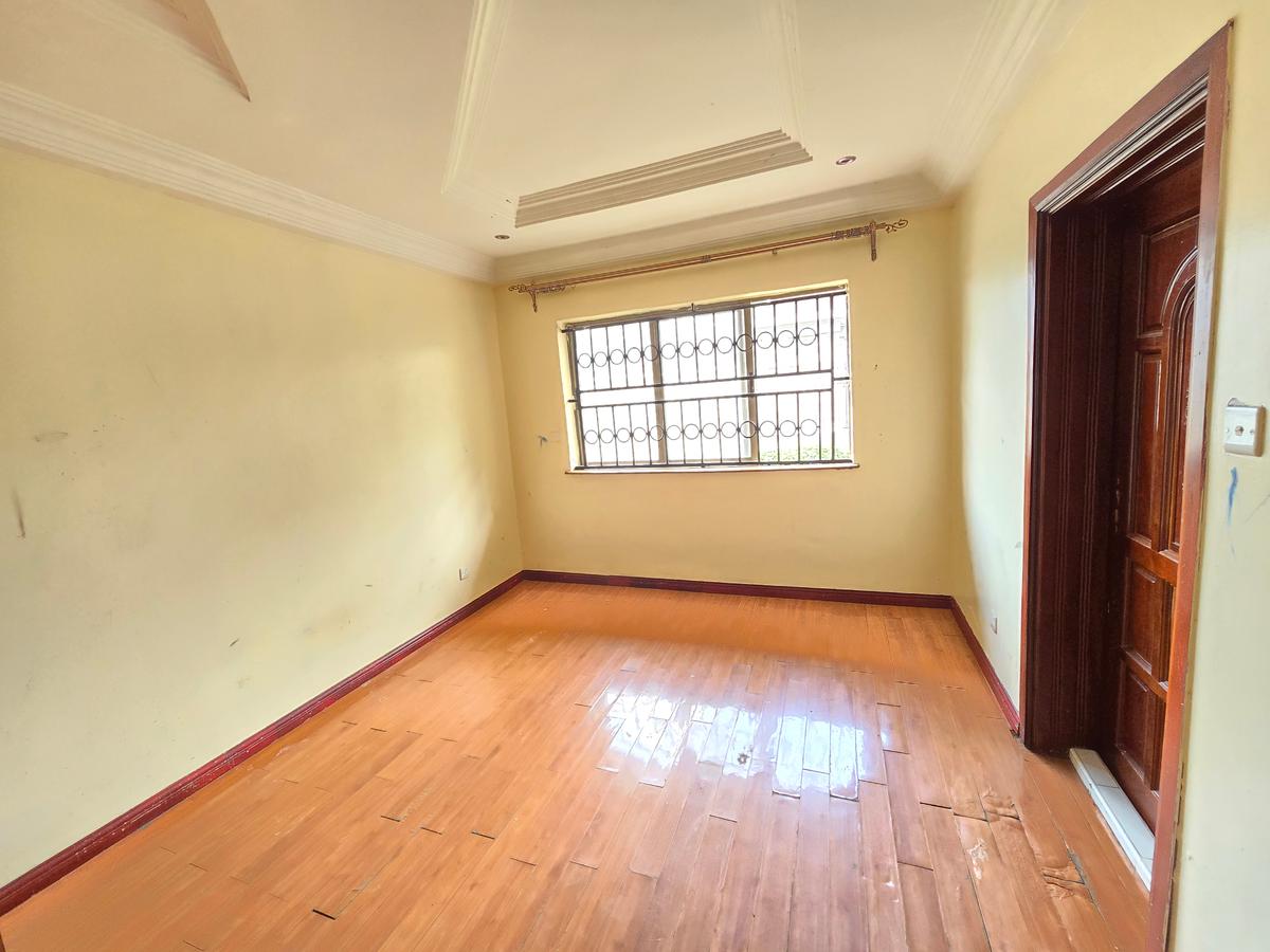 4 Bed Townhouse with En Suite at Chalbi Drive - 7