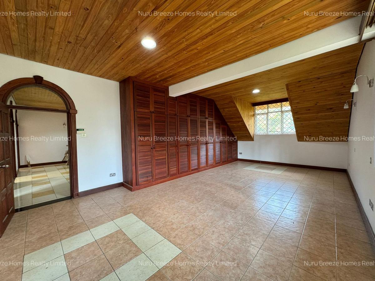 5 Bed Townhouse with En Suite in Rosslyn - 18