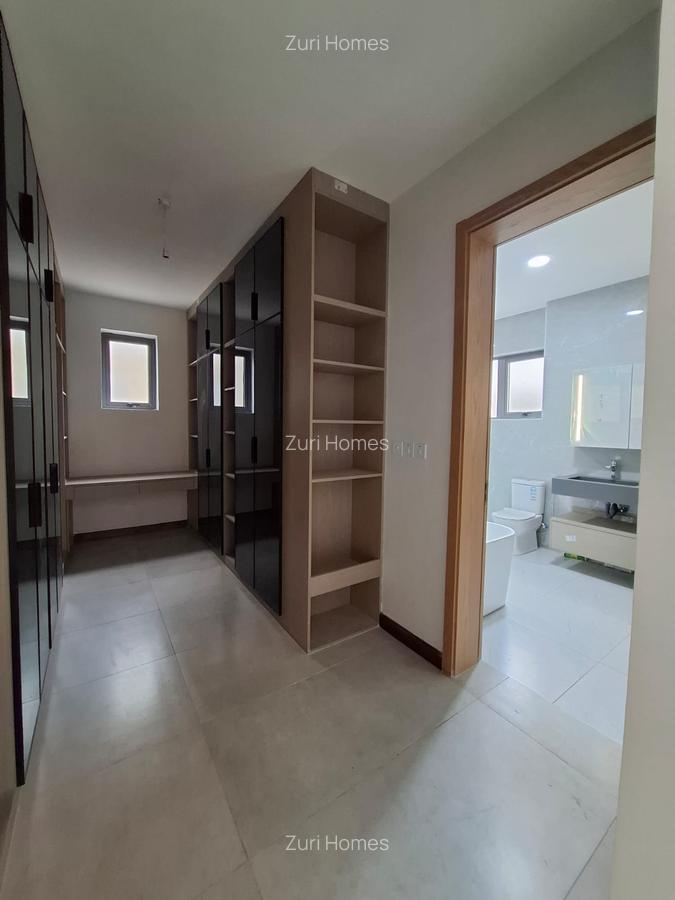 6 Bed Townhouse with En Suite in Lavington - 8