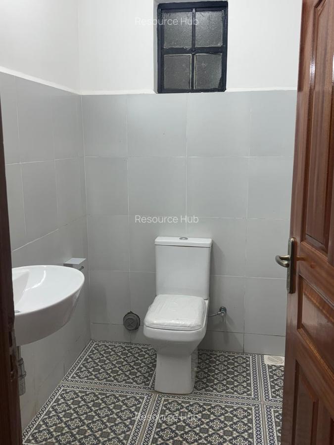 3 Bed House with En Suite at Next To The Hub - 12