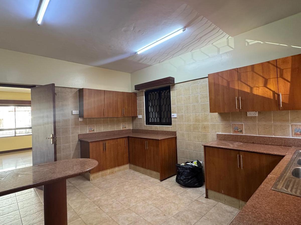 3 Bed Apartment with En Suite in Rhapta Road - 9