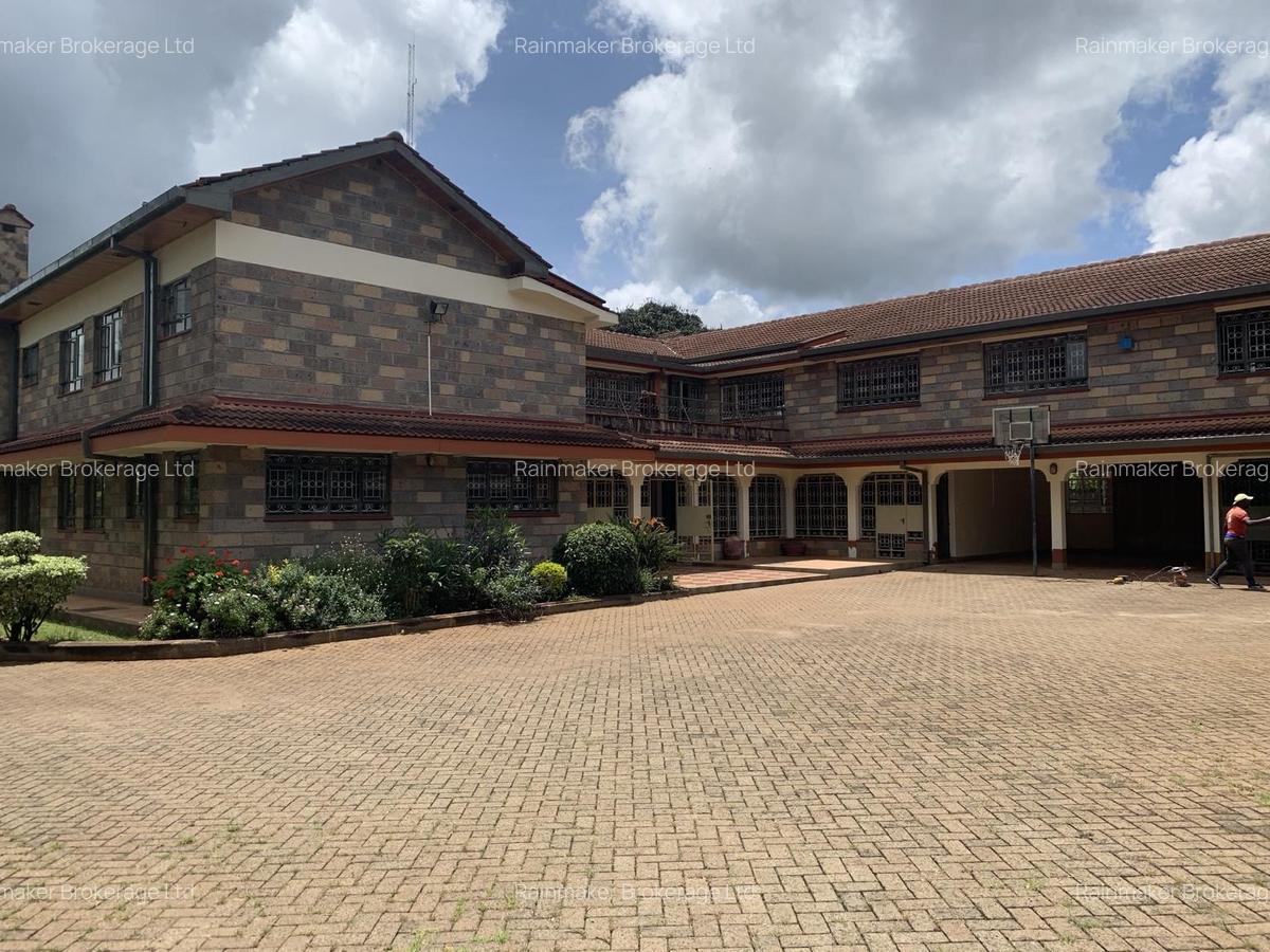 5 Bed House with En Suite in Nyari - 6