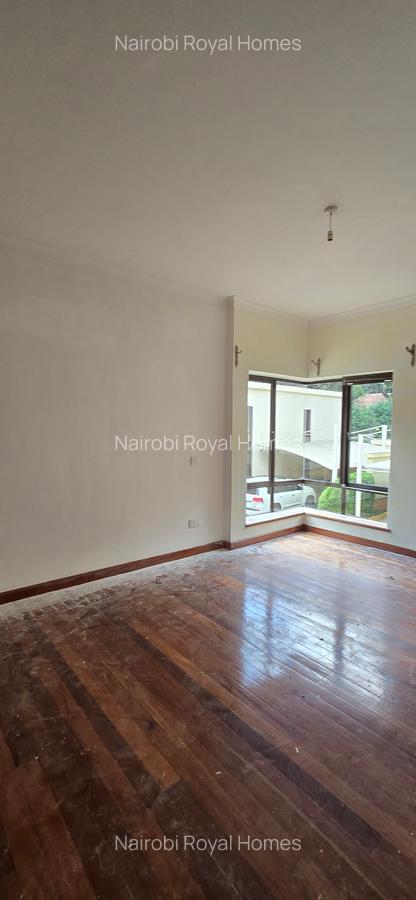 5 Bed Townhouse with En Suite at Off Gitanga Road - 9