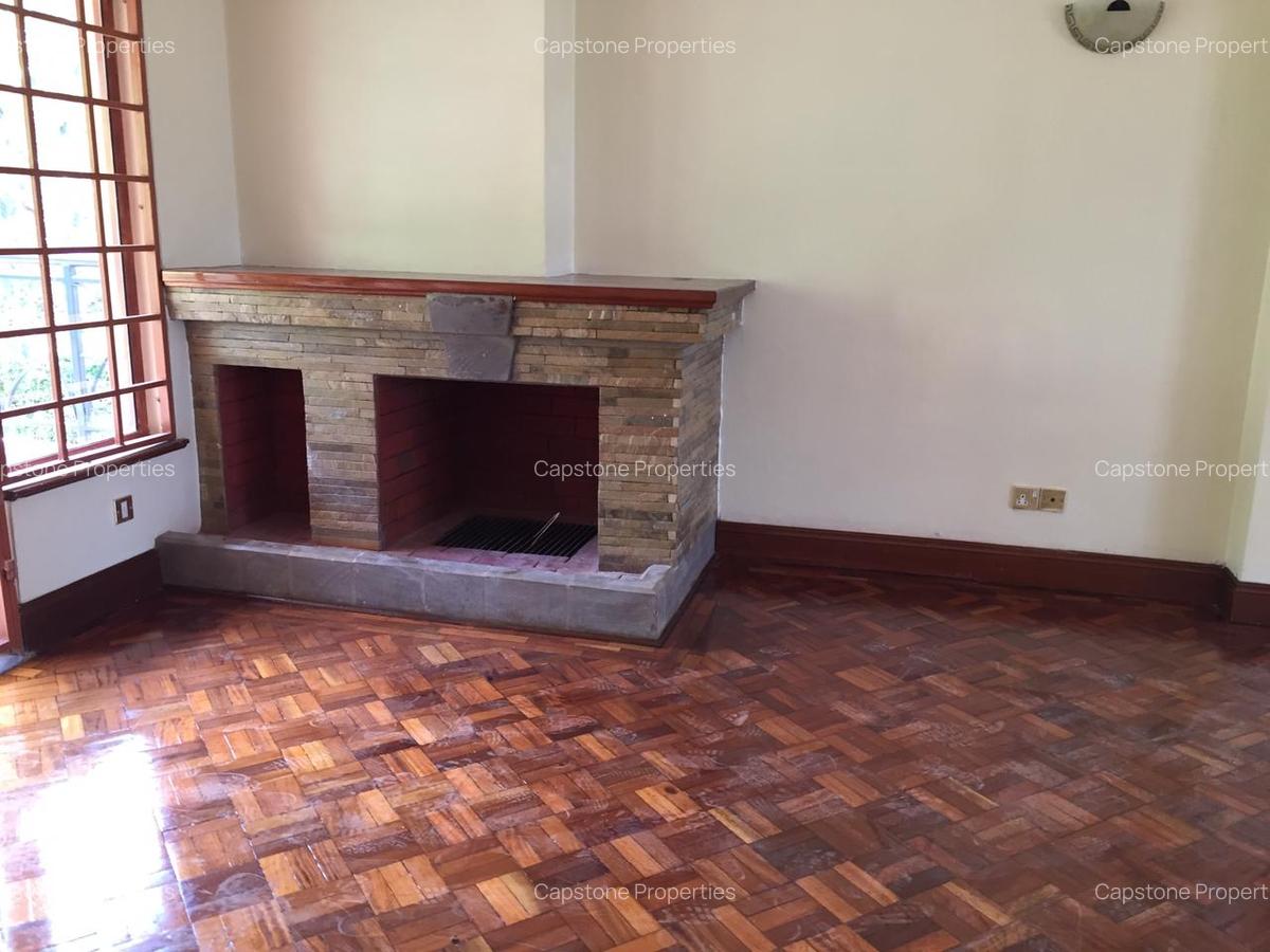 5 Bed Townhouse with En Suite in Runda - 15