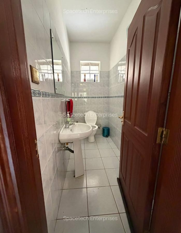 5 Bed House with En Suite in Gigiri - 8