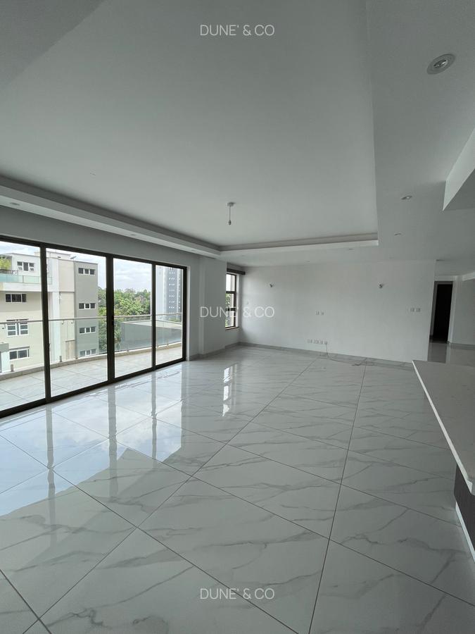 4 Bed Apartment with En Suite in Westlands Area - 1