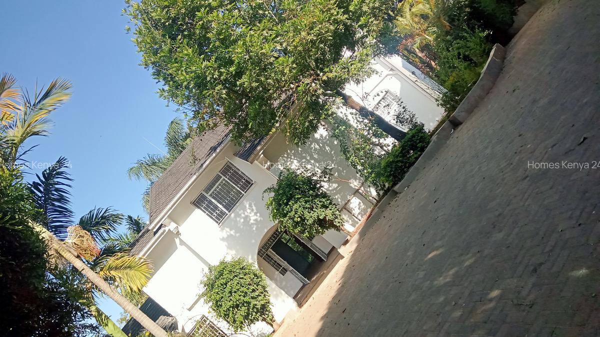 4 Bed House in Runda - 5