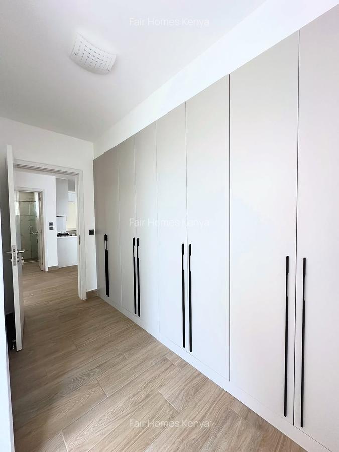 3 Bed Apartment with En Suite at Riverside Drive - 6