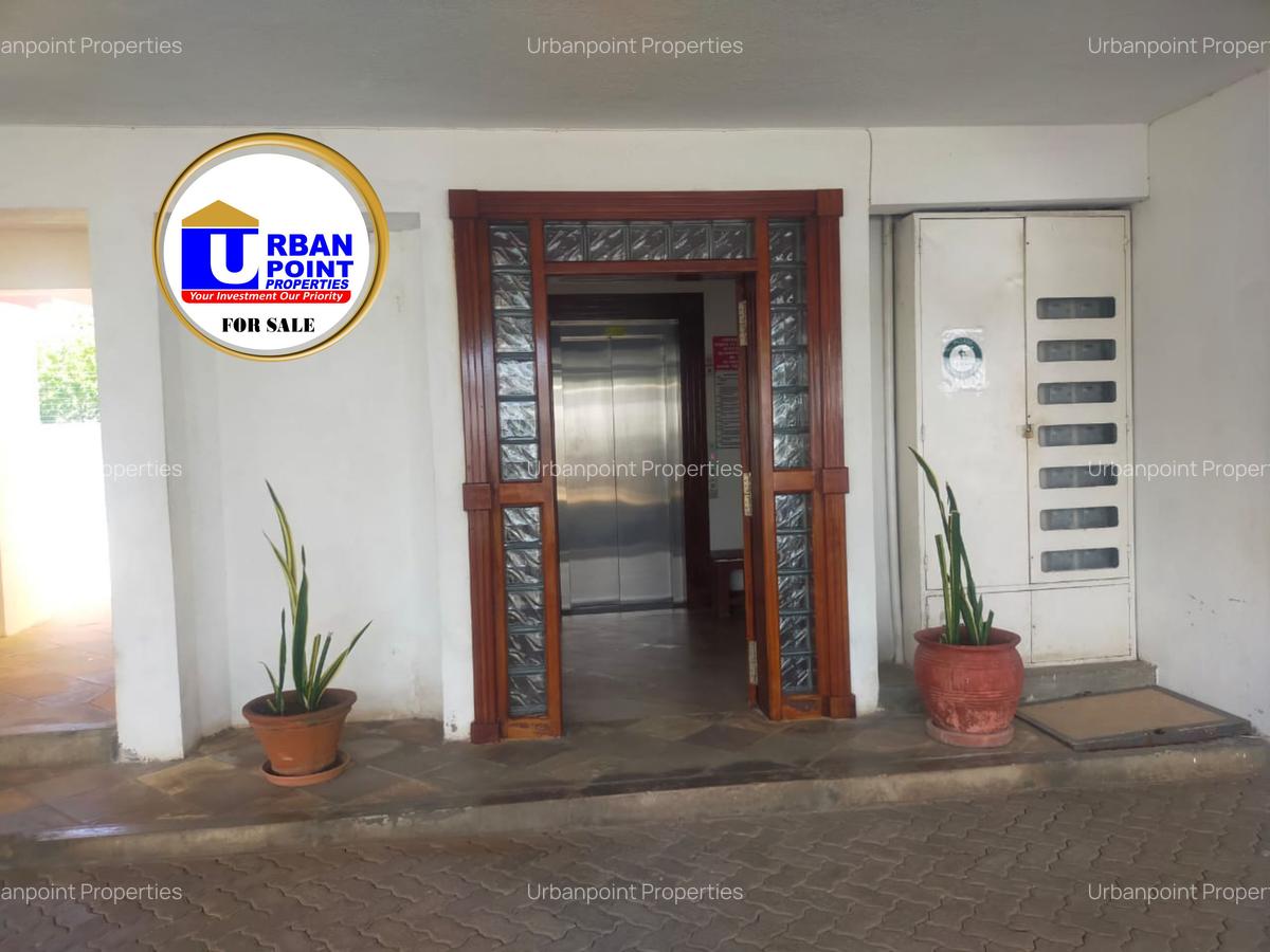 Serviced 1 Bed Apartment with En Suite at Near Serena Hotel - 3